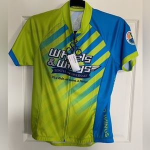 Event cycling Jersey NWT size Medium